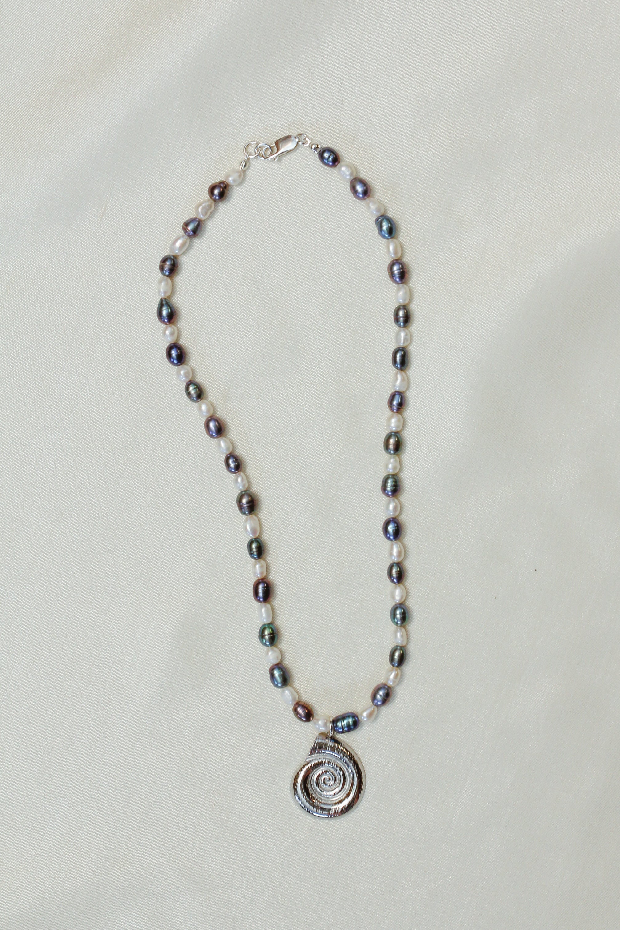 Mono Conch Necklace