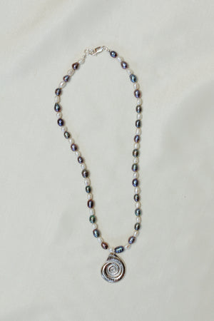 Mono Conch Necklace