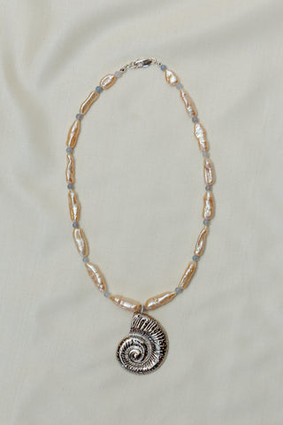 Maxi Conch Necklace
