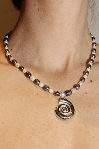 Mono Conch Necklace